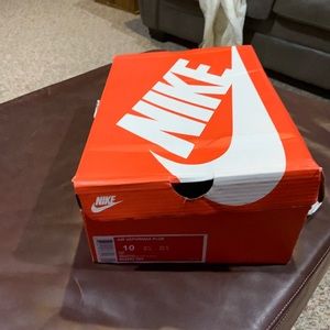 Nike Air Blk on Blk Vapor Max plus: